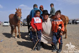 “Өмнийн говийн хүлэг” холбооны тэргүүлэгч Л.Батчулуун: Үндэсний сур, морин спорт Монгол улсын тусгаар тогтнолын том баталгаа гэдэгт итгэдэг