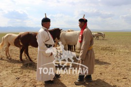 Улсын хүлэгч Н.Шаравдорж: Морины толгой алдвал өвөөдөө шилэн хүзүүдүүлдэг байж билээ