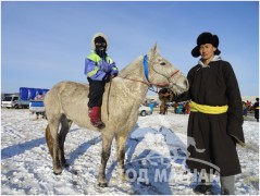 Айргийн гуравт хурдалсан Төв аймгийн Баянжаргалан сумын Ш.Баттулагын бор морь