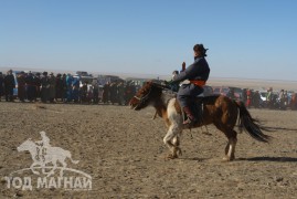 Өмнөговь аймгийн хаврын бүсийн уралдаан боллоо