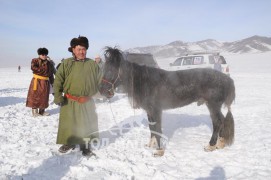 Айргийн тав – Хөвсгөл аймгийн Тосонцэнгэл сумын уяач Ч.Дашнямын Хар алаг Азарга