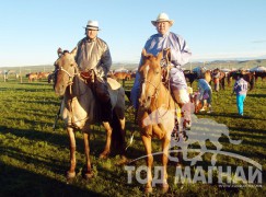 МУ-ын Тод манлай уяач Г.Батхүү: Морь бол үндэсний соёл болохоос хөрөнгөтэй мөнгөтэй хүний хийдэг ажил биш