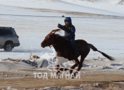 “Дүнжингарав”-ын өнгийг Цагаан хөтөлийн сунгаа тодорхойллоо