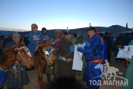 Завхан аймгийн төвийн бүсийн “Донойн хурд-2013” уралдааны фотогоос