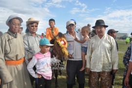 Асгат суманд даага, соёолонгийн уралдаан болжээ