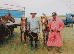 Аймгийн Алдарт уяач Д.Доржготов: Наранхүүгийн Монгол хээр, Бат-Эрдэнийн хүрэн морь манай адууны угшилтай