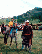 Аймгийн Алдарт уяач Ж.Бумцэнд: Төвийн бүсэд айрагдсан буурал морь маань намайг Алдарт болгосон