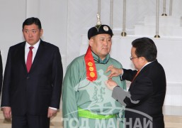 Лувсантарваагийн Бямбаноров