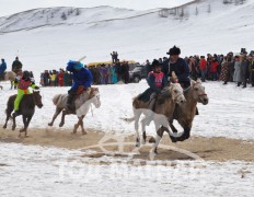 Хөвсгөл аймгийн “Зүүн бүсийн хурд-2015” уралдаанаас...