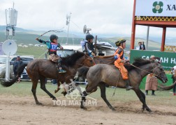 13-Ононгийн Батбилэгийн хонгор, 14, 15-Цовоогийн Мөнхманлайн хээр