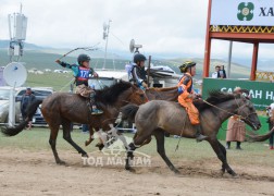 13-Ононгийн Батбилэгийн хонгор, 14, 15-Цовоогийн Мөнхманлайн хээр