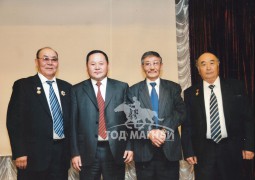 Монголын шагайн харвааны холбоог үүсгэн байгуулагчид