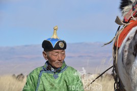 Аймгийн Алдарт уяач П.Жамбал: Ямар ч морь унасан чулуун дээр мордчихсон юм шиг л санагддаг болчихдог юм