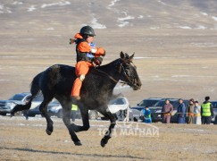 19 - .Батсайханы сартай хээр