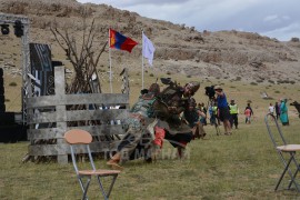 Дөрвөн Тод манлайн мялаалга наадам, “Очирваанийн шигшмэл хурд-2017” уралдаанаас...