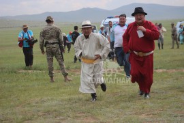 Монгол улсын Алдарт уяач С.Мөнхбат: Европын хамгийн алдартай азарга Галилеогийн төлийг Монголдоо авчирч, цэвэр адууны үржүүлэг хийж байна