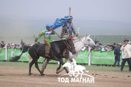 Хурдан соёолонгийн барианд орж буй зураг