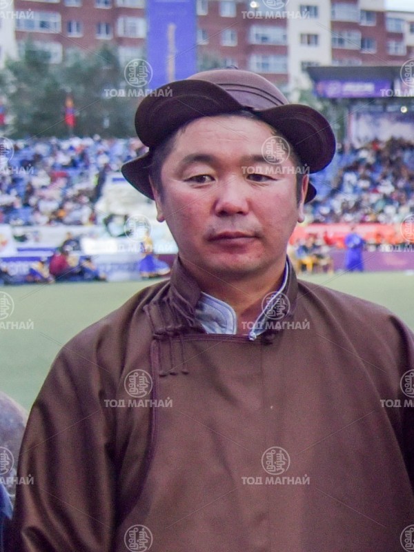 Аймгийн алдарт Мөнх-Эрдэнэ