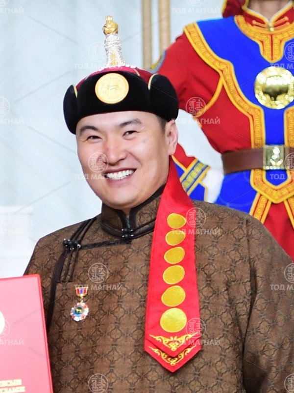 Алдарт Наранбат